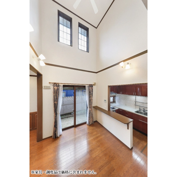 市川市国府台３丁目 1階吹抜け部分