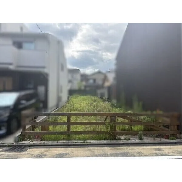 京都市上京区大宮通寺之内上る3丁目筋違橋町 敷地面積は広々65坪以上。建ぺい率80%・60%、容積率200%の建物を建築いただけます。