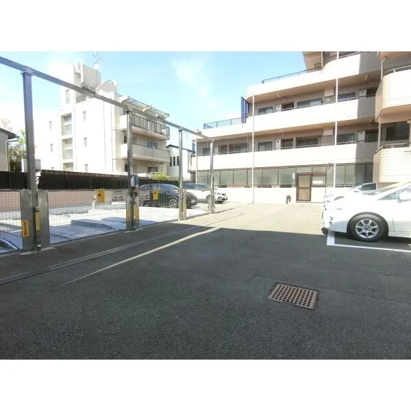 ライオンズマンション北山通 空き有り、月額13,000円~16,000円(2026年6月18日現在)