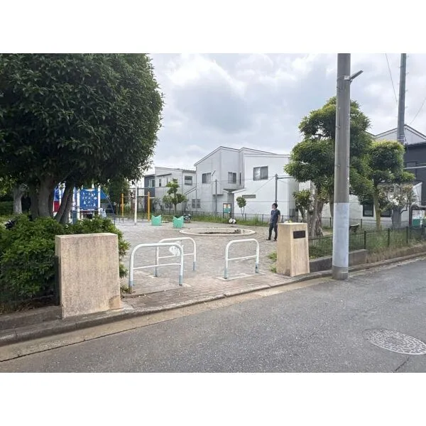 さいたま市緑区原山3丁目 原山公園(公園)まで約220m(徒歩3分)