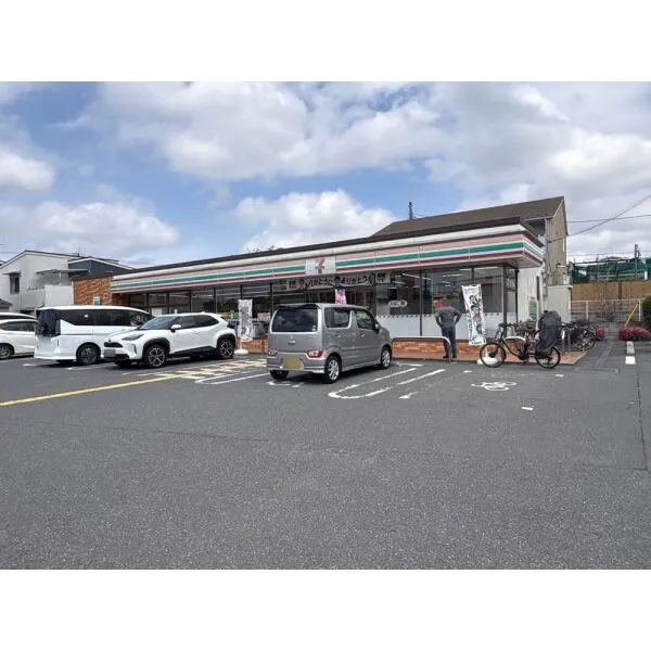 さいたま市緑区原山3丁目 セブンイレブン浦和原山3丁目店(コンビニ)まで約120m(徒歩2分)