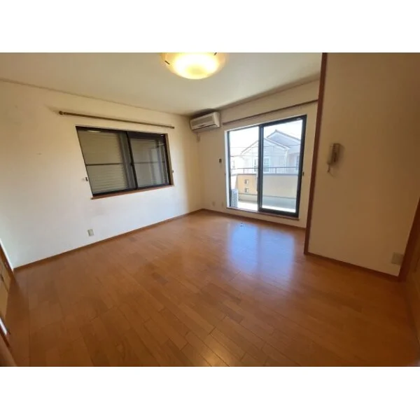 芦屋市西芦屋町 2階9.5畳