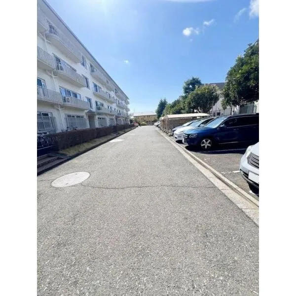 武蔵境ハイム 駐車場