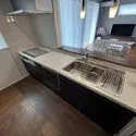 柏市高柳 キッチンスペースは、ゆとりの広さを確保。毎日のお料理が楽しみになります。AIで家具消しを行っており…