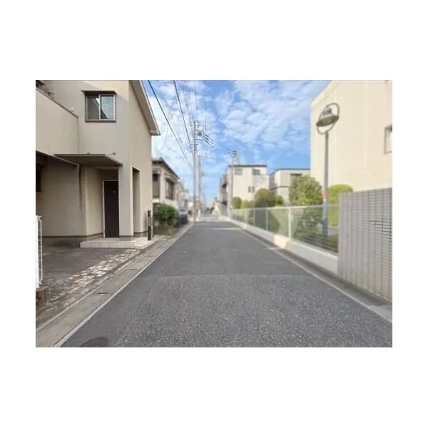 市川市大洲１丁目 前面道路（２０２６年７月撮影）