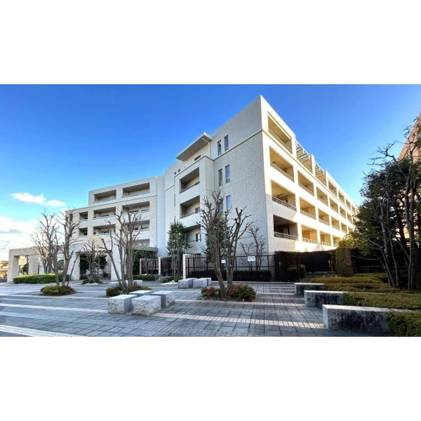 プラウド横濱鶴見二見台 外観