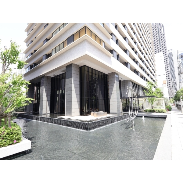 Ｎ４．ＴＯＷＥＲ 外観