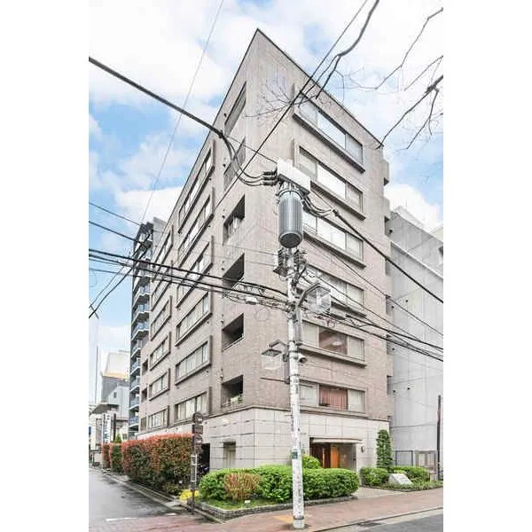 ゼファー芝公園 都営三田線「芝公園」駅徒歩5分他、複数沿線利用可能です。徒歩圏内にコンビニやスーパーがございます。
