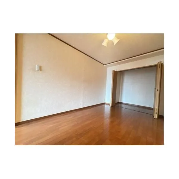深沢コーポラス 洋室(約5.5帖)