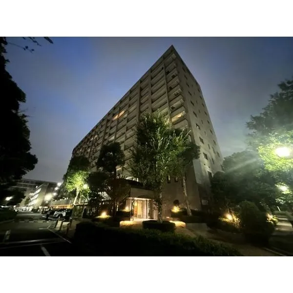 エル・シティ新浦安7番館 最終街区７番館は厳かな外観
