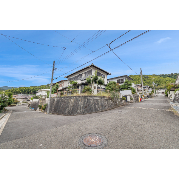 長岡京市河陽が丘２丁目 前面道路（南東・北東）