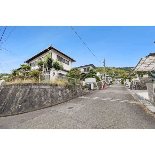 長岡京市河陽が丘２丁目 前面道路（北東）