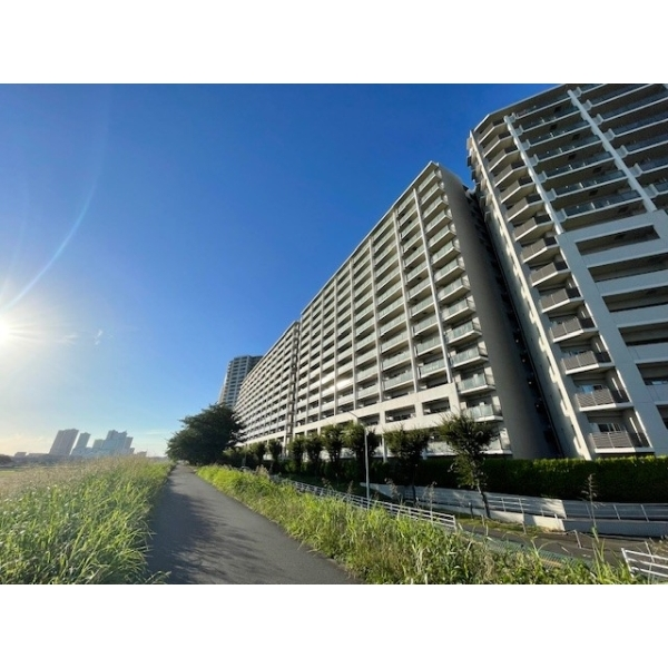 東京サーハウスセンターポート 外観