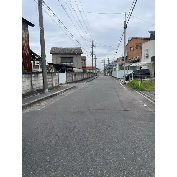 清須市桃栄４丁目 前面道路