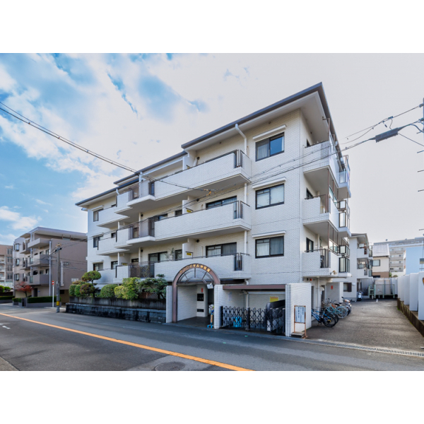 サンロイヤル中桜塚 外観