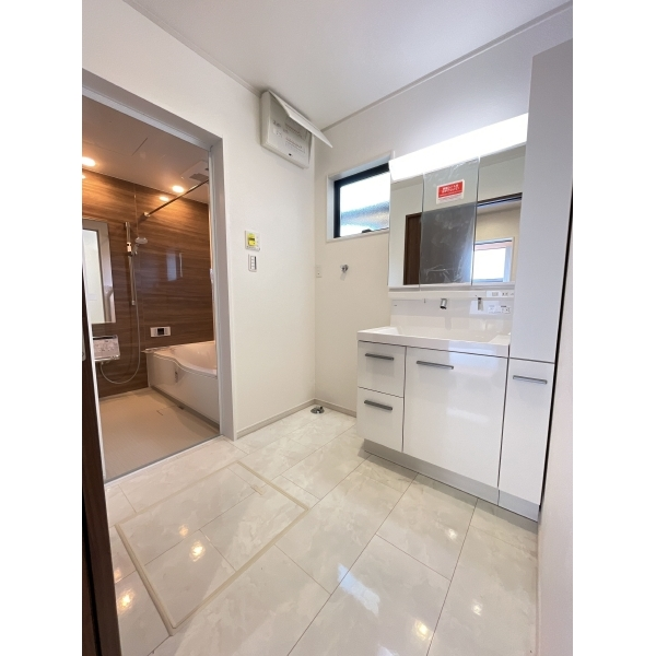 明石市朝霧町２丁目 洗面室