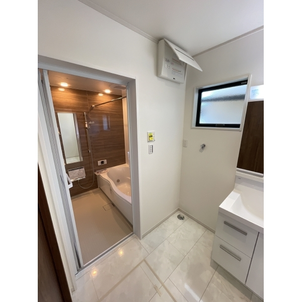 明石市朝霧町２丁目 ランドリースペース