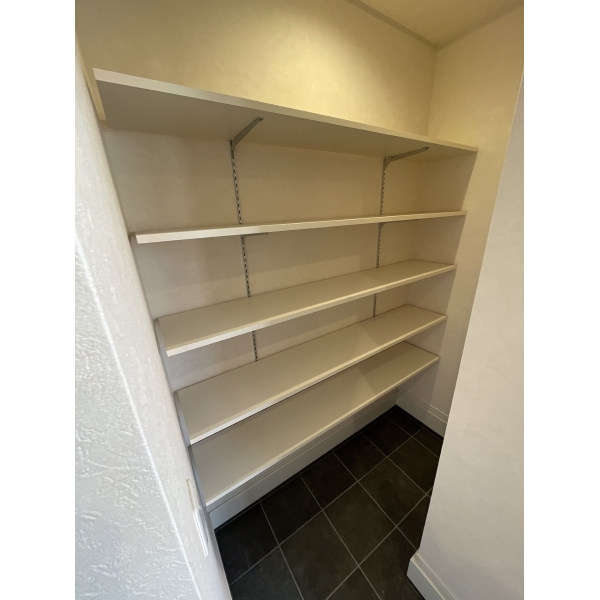 明石市朝霧町２丁目 シューズインクローゼット