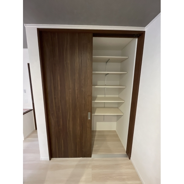 明石市朝霧町２丁目 パントリー