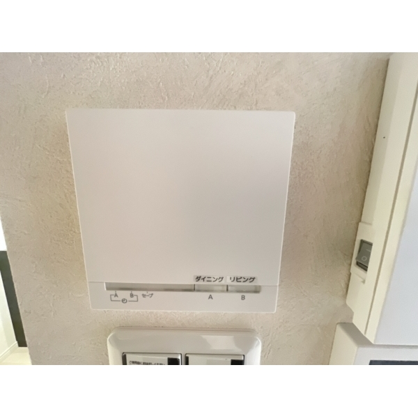 明石市朝霧町２丁目 床暖房リモコン