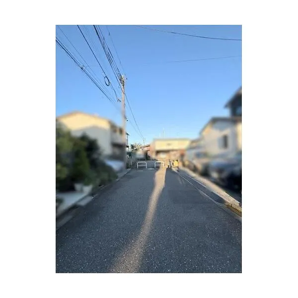 東村山市恩多町２丁目 前面道路（２０２６年１０月撮影）