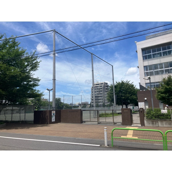 板橋区富士見町 板橋区立板橋第三中学校　（中学校）まで約890m（徒歩12分）