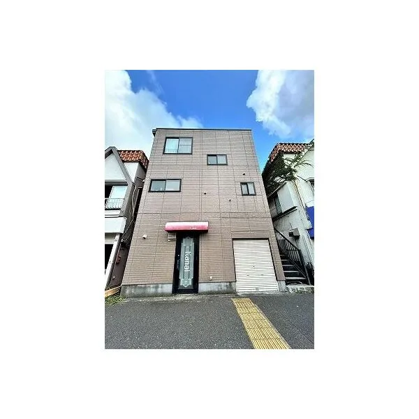 横浜市南区別所１丁目 正面から撮影した外観！