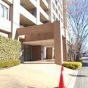 グランソシエ国立イーストウイング エントランスアプローチ