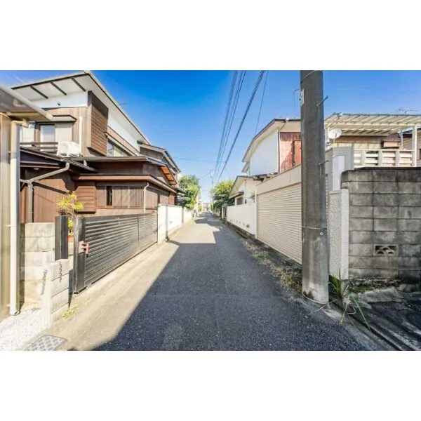 小平市上水南町1丁目 前面道路(撮影年月:2026年10月)