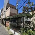 荒川区西日暮里１丁目 現地（古家あり）(撮影年月：2026年08月)