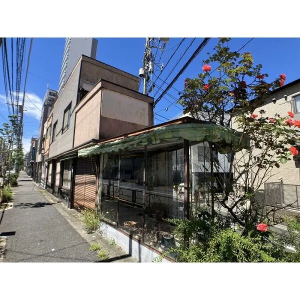 荒川区西日暮里1丁目 現地(古家あり)(撮影年月:2026年08月)