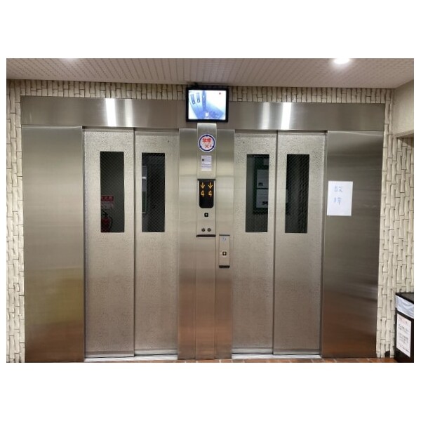 ネオコーポ鶴見緑地 エレベーター