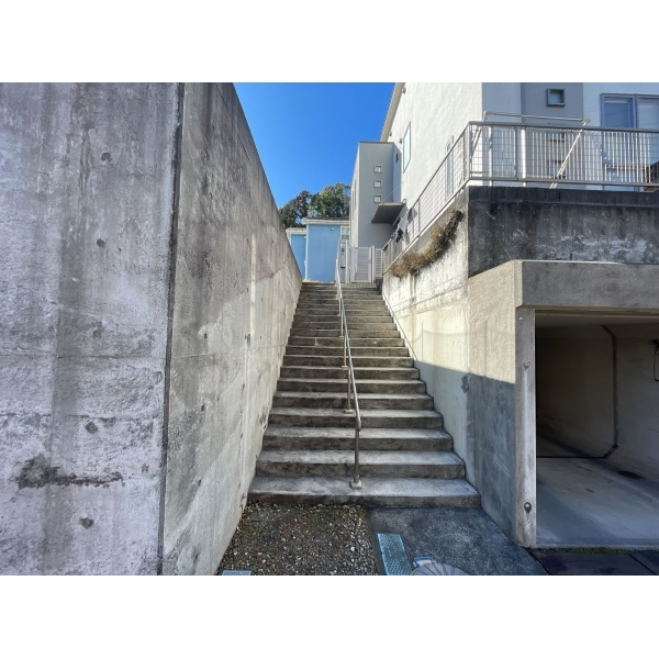 町田市大蔵町 階段