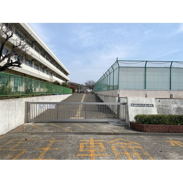 町田市大蔵町 町田市大蔵小学校（小学校）まで約990m（徒歩13分）