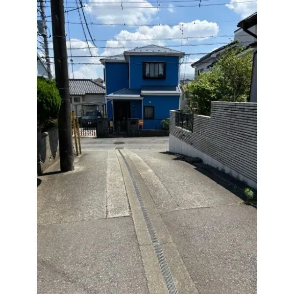 町田市本町田 前面道路含む現地写真
