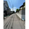 町田市本町田 前面道路含む現地写真