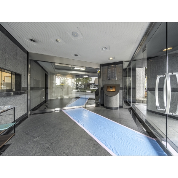 バンベールグラン山手弐番館 エントランス