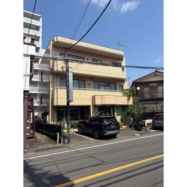 八王子市子安町３丁目 秋山内科医院（病院）まで約550m（徒歩7分）