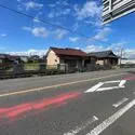 可児市今渡 前面道路および外観