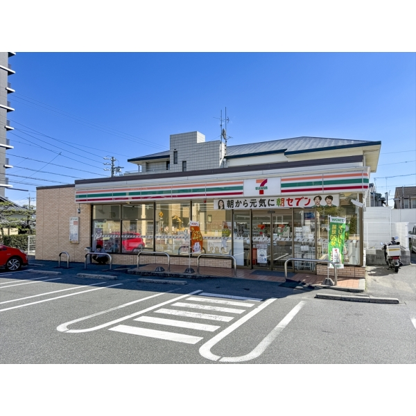 名古屋市瑞穂区白龍町3丁目 セブンイレブン名古屋神前1丁目店(コンビニ)まで約310m(徒歩4分)