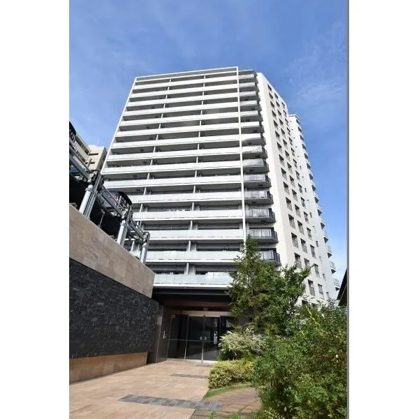 バンベールルフォン辰巳 マンション外観