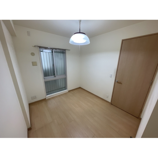 アクシア八王子ピュアマークス 洋室約5畳