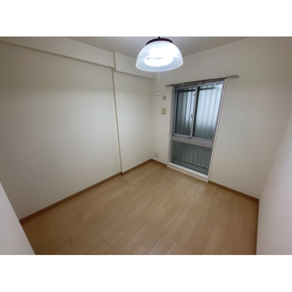 アクシア八王子ピュアマークス 洋室約5畳