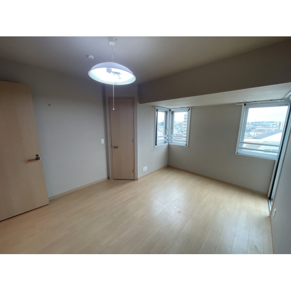 アクシア八王子ピュアマークス 洋室約8.3畳