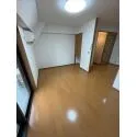 エクレール南麻布 バルコニー面の室内(2)