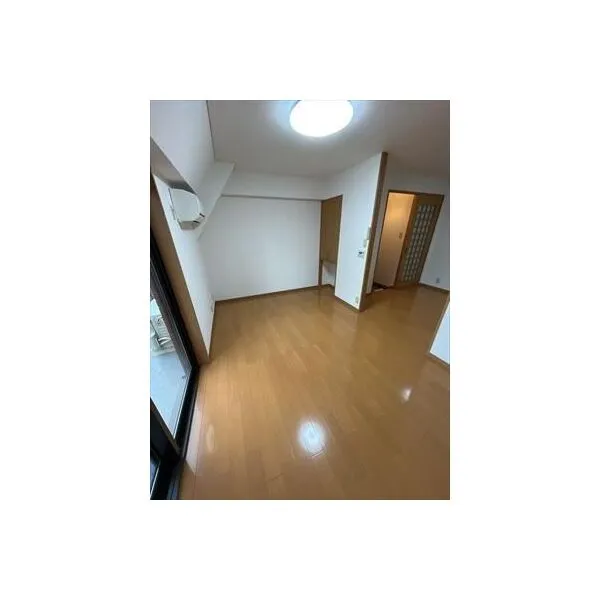 エクレール南麻布 バルコニー面の室内(2)