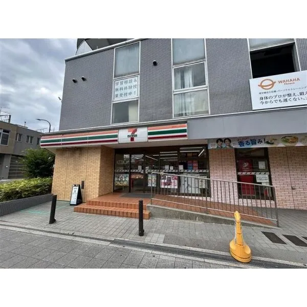 シンフォニーリサーチパークEast セブンイレブン五条千本店 徒歩1分