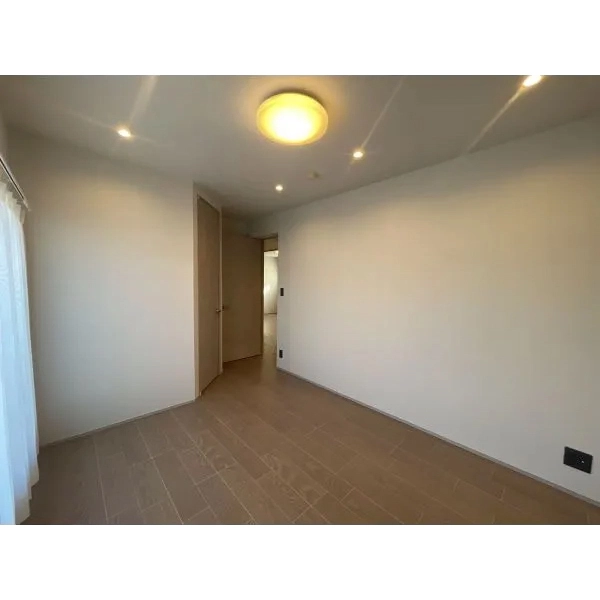 コート目黒東が丘 約6.6畳の洋室になります。