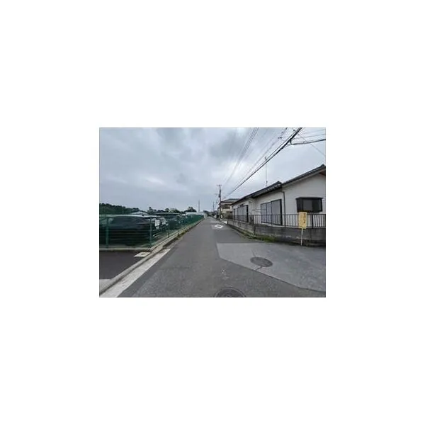 千葉市美浜区幕張西６丁目 前面道路（２０２６年９月撮影）
