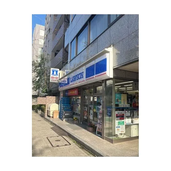 パレ乃木坂 ローソン赤坂九丁目店まで約４０ｍ